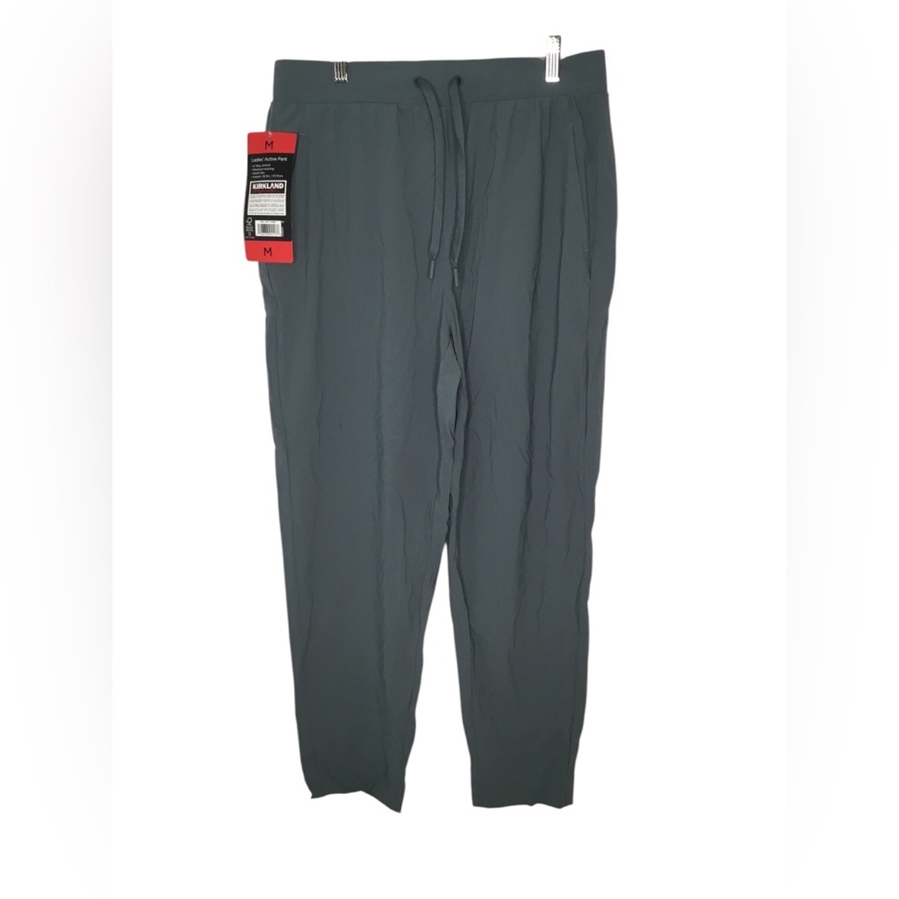 Kirkland Women’s Active Pants - Size Medium- NWT.                              7